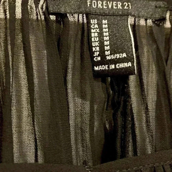 Forever 21 Women's Crop Top Size Medium (black) - Picture 3 of 6